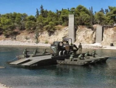 Το 747 Ειδικό Τάγμα Μηχανικού - Οι κομάντος του μηχανικού επί το έργον (βίντεο)